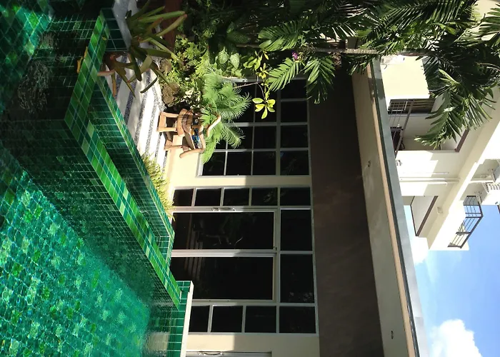 Benjamas Place Hotel